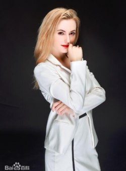 Тара Клэнс Тара Клэнс