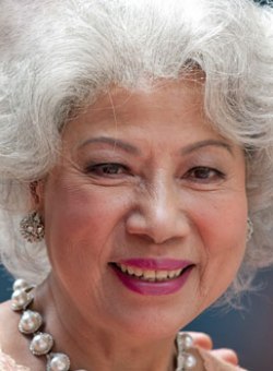 Хелена Ло Хелена Ло