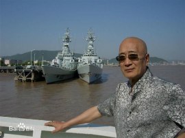 Хоу Тунцзян