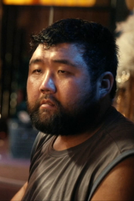 王刚