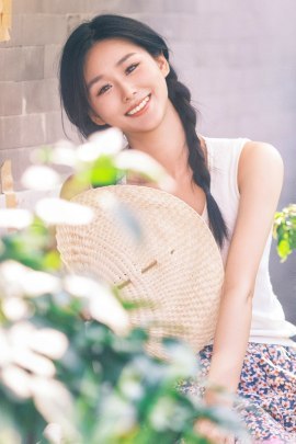 萧雅锦