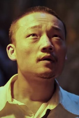 董骏